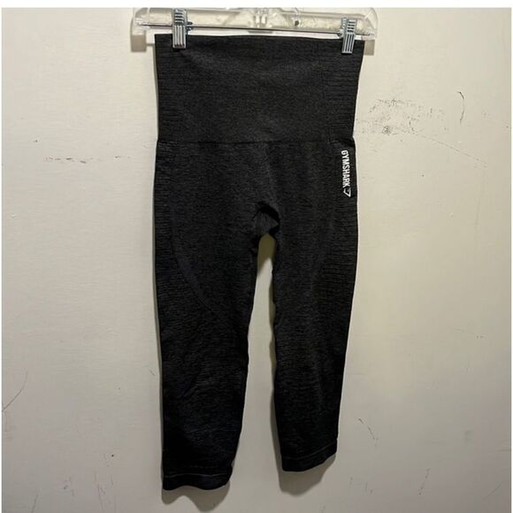 Ladies GYMSHARK HIGHWAISTED CROPPED LEGGINGS - Picture 1 of 3